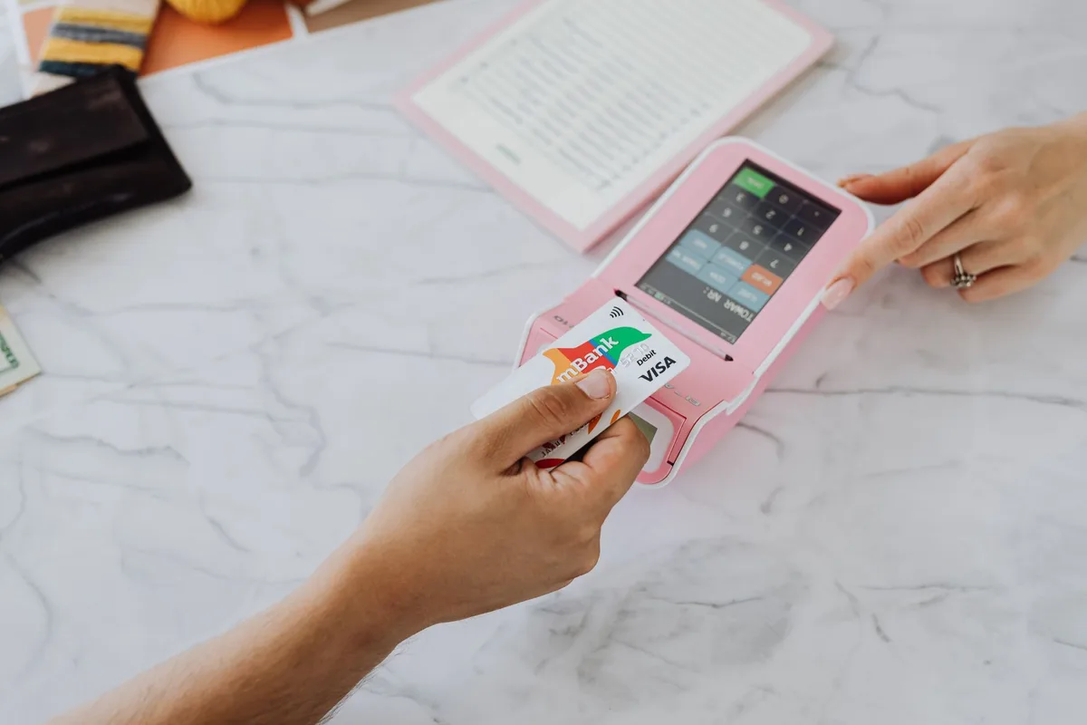 BNPL Debt vs. Credit Card Debt: What Actually Differs